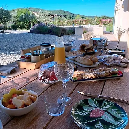 Mon Chemin Privé Bed & Breakfast 3*