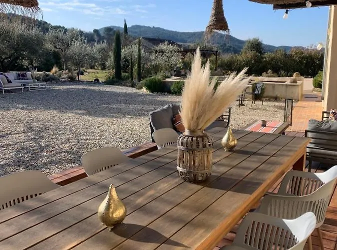 Mon Chemin Prive Bed & Breakfast 3*